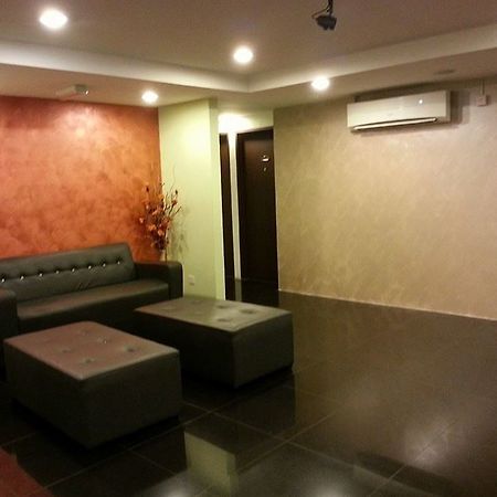 Zotel Business & Leisure Hotel كوشنج المظهر الخارجي الصورة