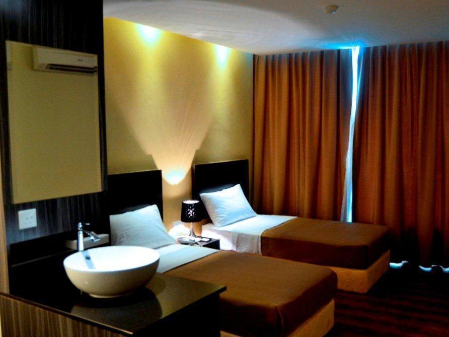 Zotel Business & Leisure Hotel كوشنج المظهر الخارجي الصورة