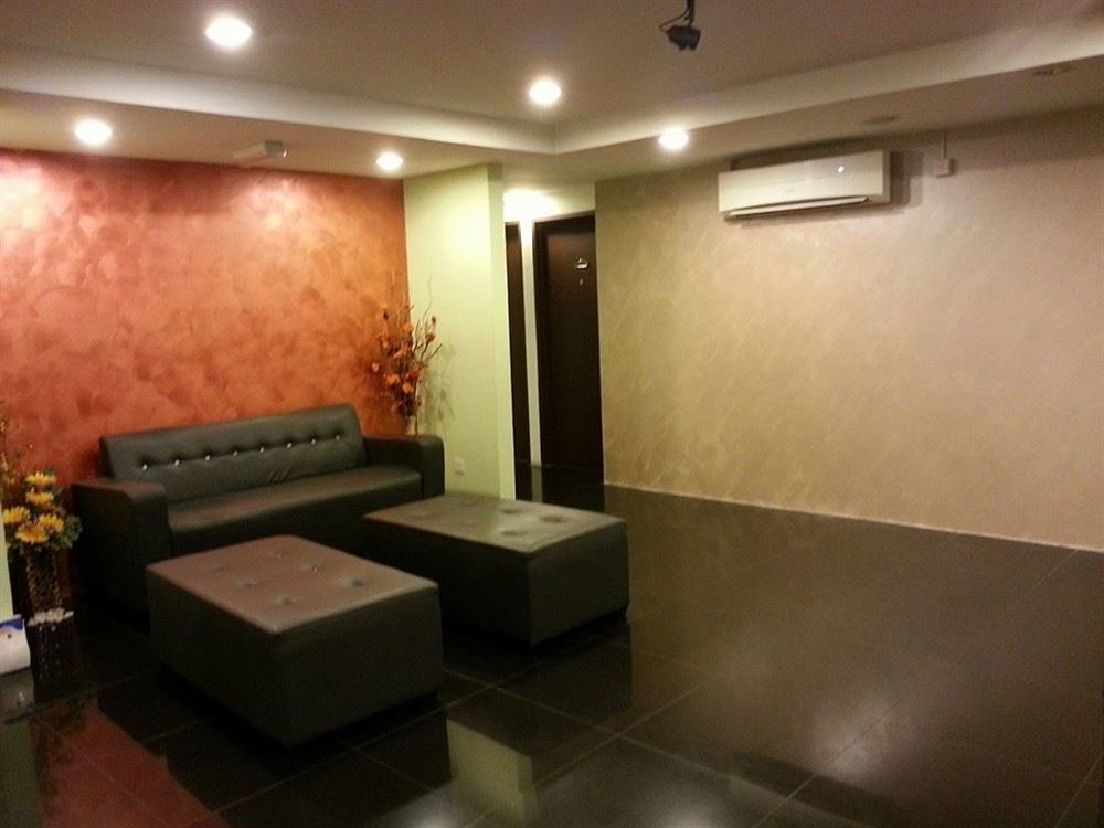 Zotel Business & Leisure Hotel كوشنج المظهر الخارجي الصورة